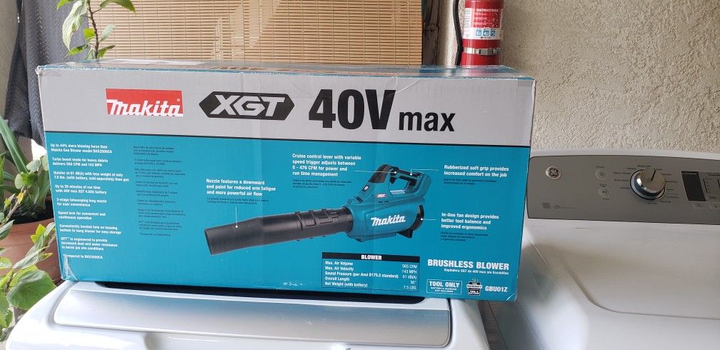 Makita Blower 40v Bare Tool New