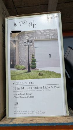 77in 3 Head Outdoor Light and Post