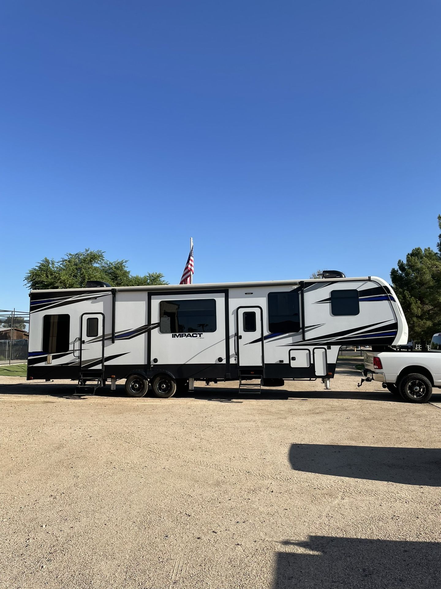 2018 Keystone Impact 367 for Sale in Gilbert, AZ - OfferUp