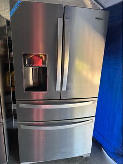 Fridges For sale are Plugged In water ok ((only ice don’t work)) free Deliver