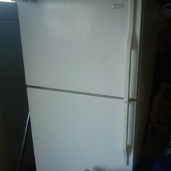 Magic chef fridge