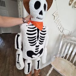 Skeleton Pillow 5ft 