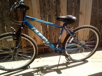 BRAND NEW 26" HUFFY MOUNTAIN BIKE