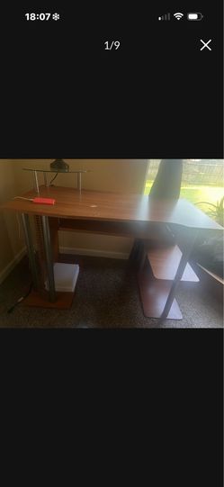 Computer table