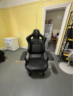 Fantasy Lab Gaming Chair