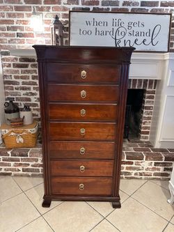 ETHAN  ALLEN Ginger Tall Chest / Tall Dresser