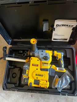 20V MAX XR Brushless 1-1/8 in. SDS Plus L-Shape Rotary Hammer with Dust Extractor