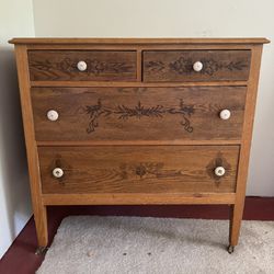 Vintage ADORABLE Dresser