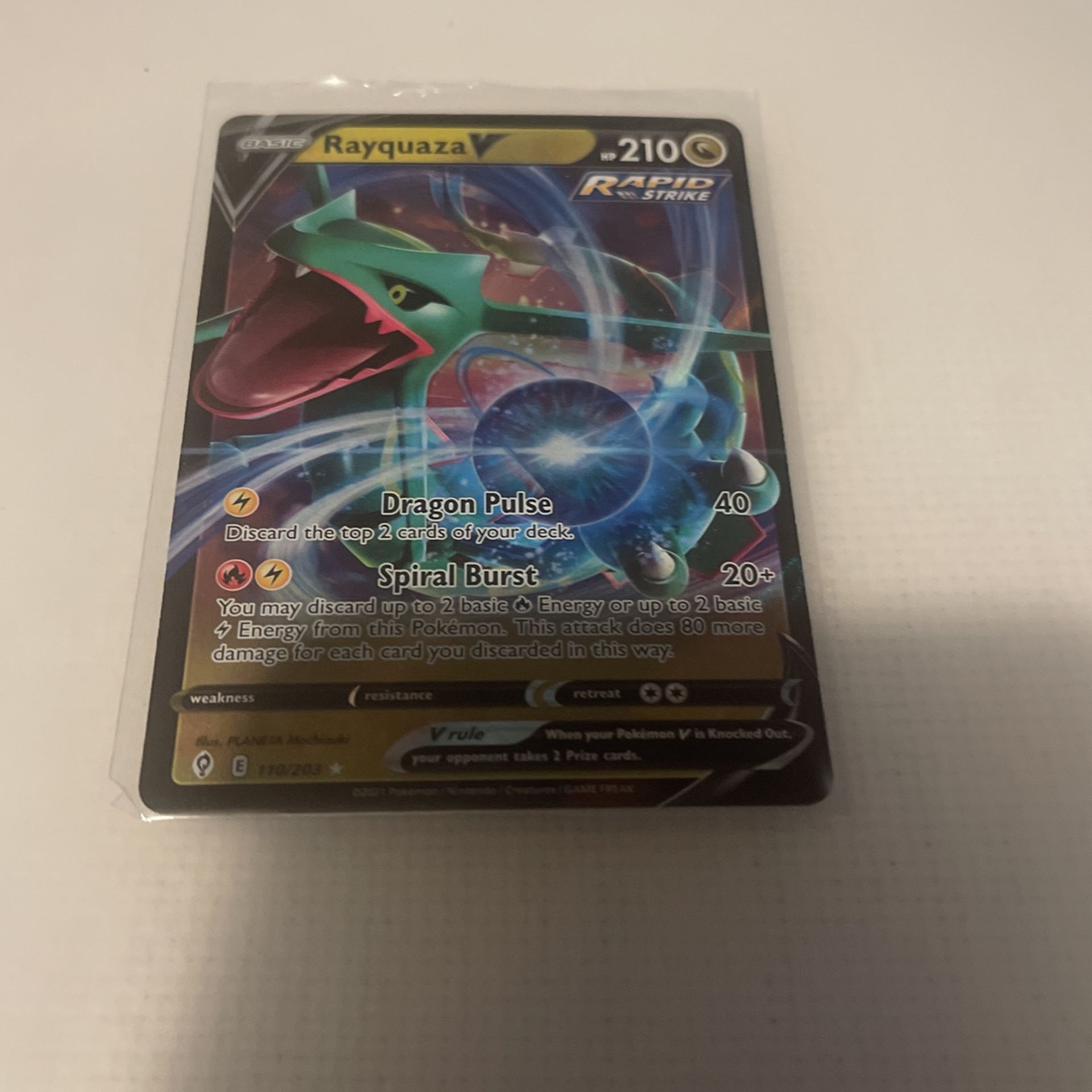Pokémon Rayquaza V 110/203