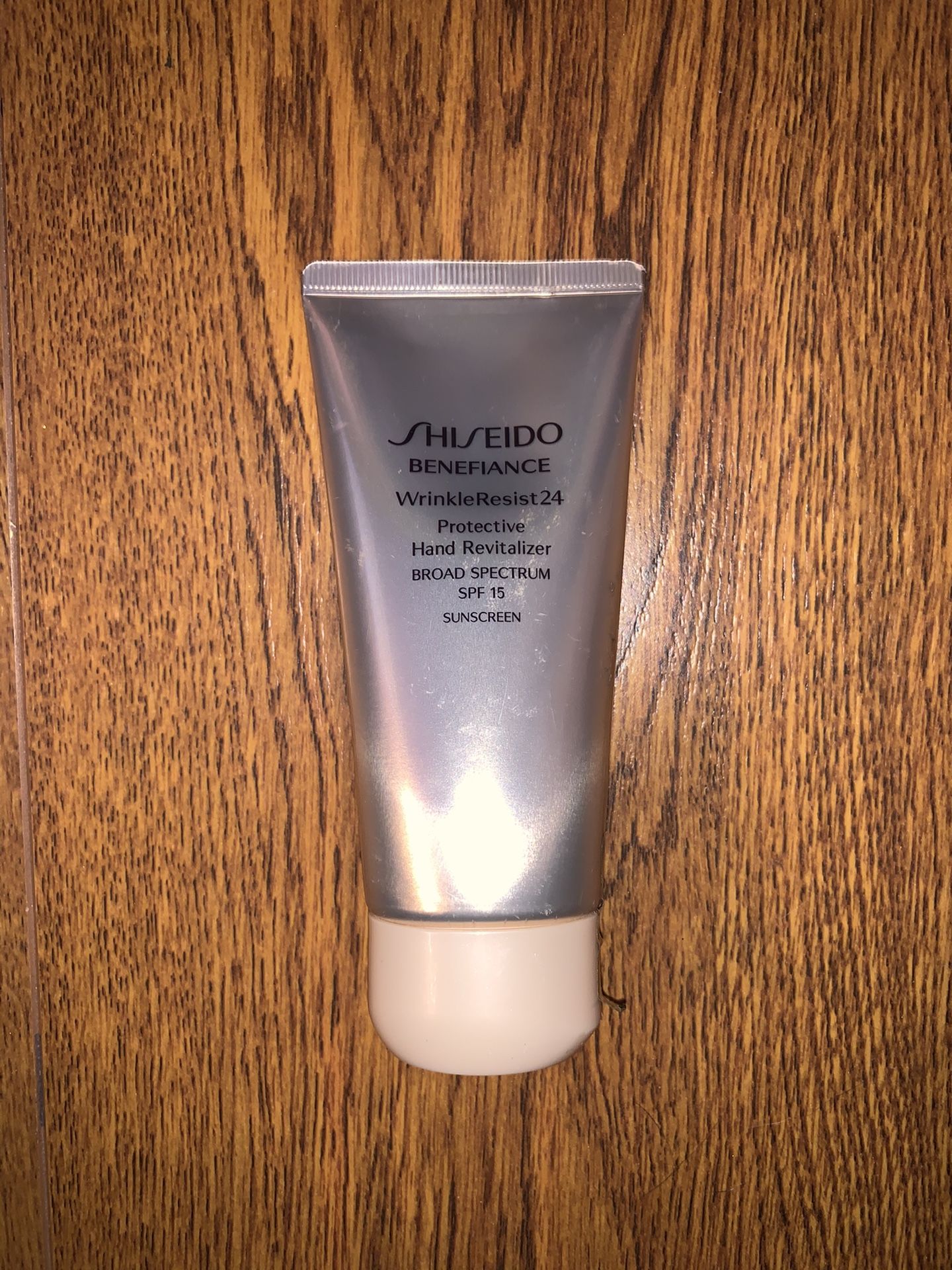 Shiseido WrinkleResist24 Hand Revitalizer