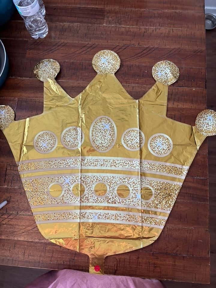 Large Crown Balloon