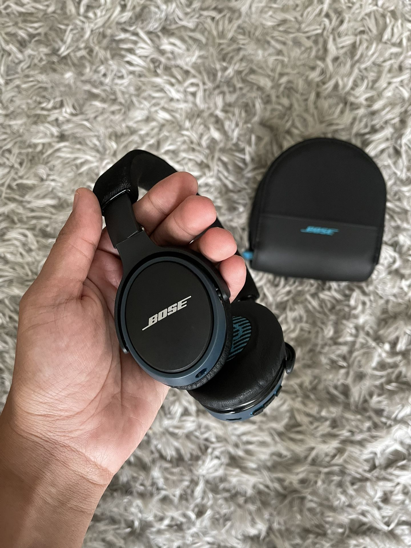 Bose Soundlink On Ear Headphones 