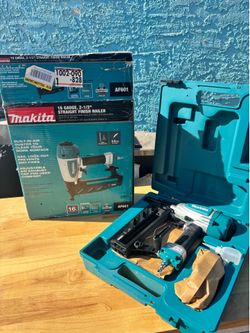 Makita Straight Finish Nailer