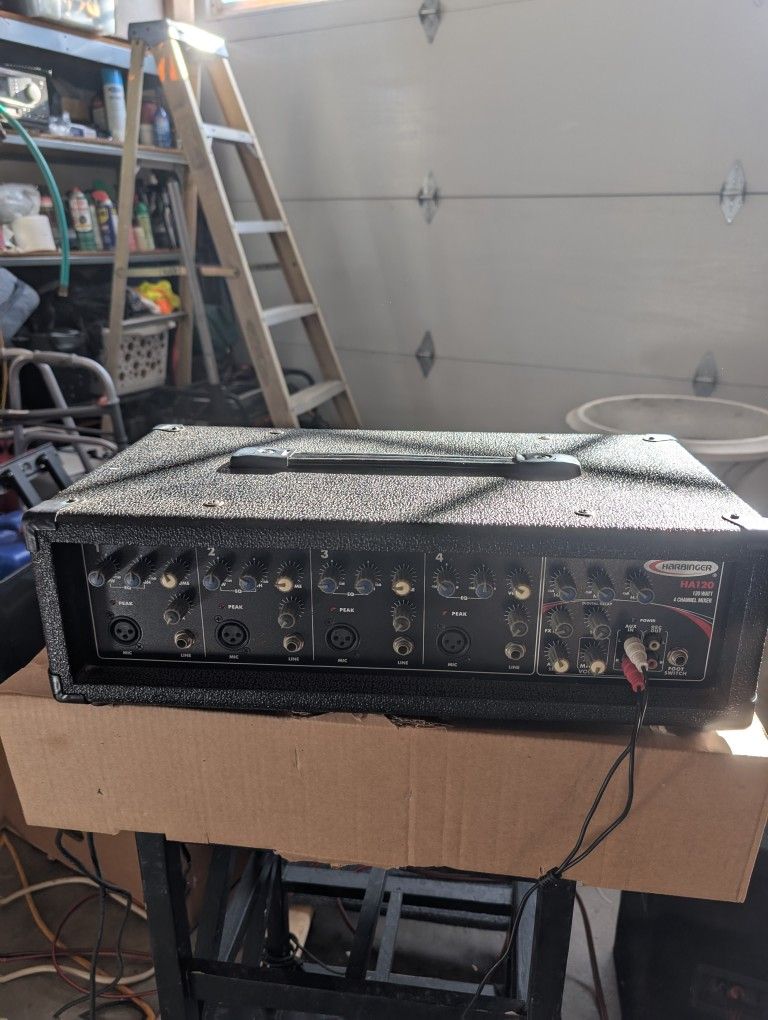 Harbinger Ha120 - 120Watts 4 Channels Mixer