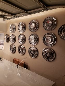1959, 1960 Impala hubcaps