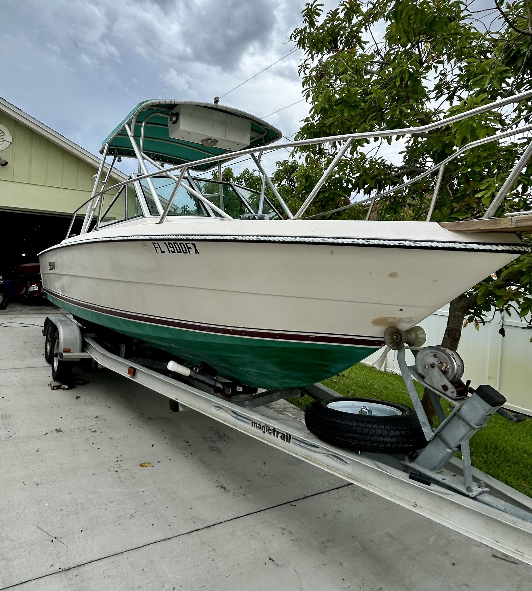 1986 Tiara Pursuit