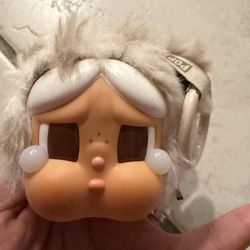 POPMART Authentic CRYBABY Wild but Cutie Vinyl Plush Pendant Vanilla Cutie