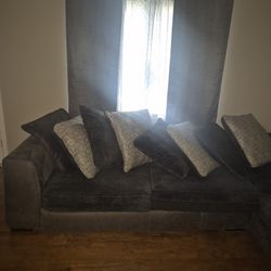 Couch For SALE 250$