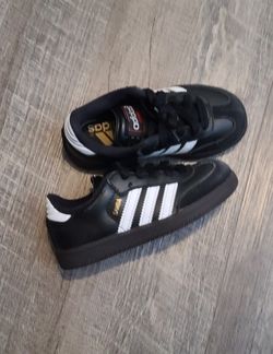 Adidas infant shoe size 9