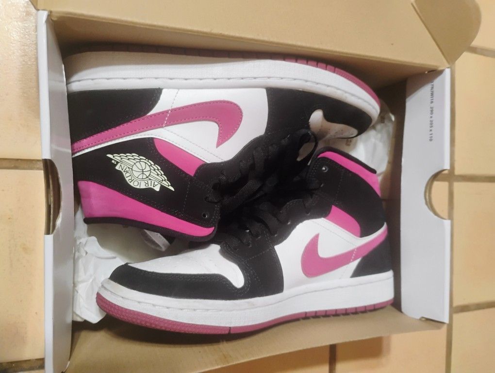 Air JORDANS $85
