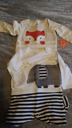 Brand new 3-6month sleep and play outfits