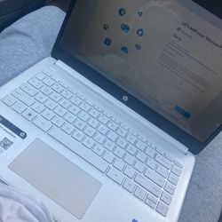 HP WINDOW 11 LAPTOP 