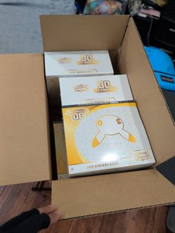 Pokemon 30th Celebration Elite Trainer Box