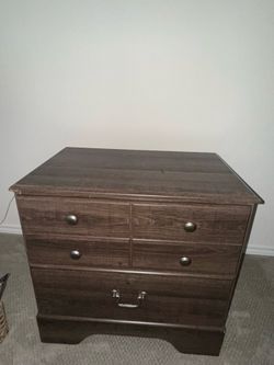 2 drawer night stand/dresser