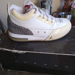 Jordan Flipsyde "White Elephant"