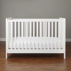 BRAND NEW BABY CRIB