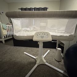 Baby Halo Bassinet 