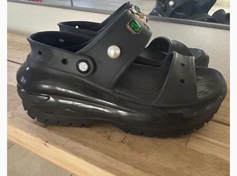 Chunky croc sandals size 8