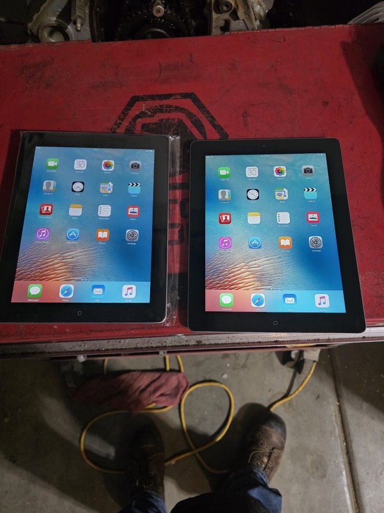 Apple Ipads  Working 2 Gen 16g 
