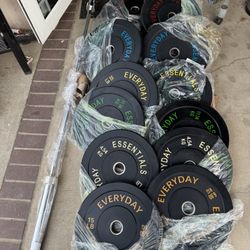 Olympic rubber bumper weights 370lbs total plus 7ft 45lbs bar brand new