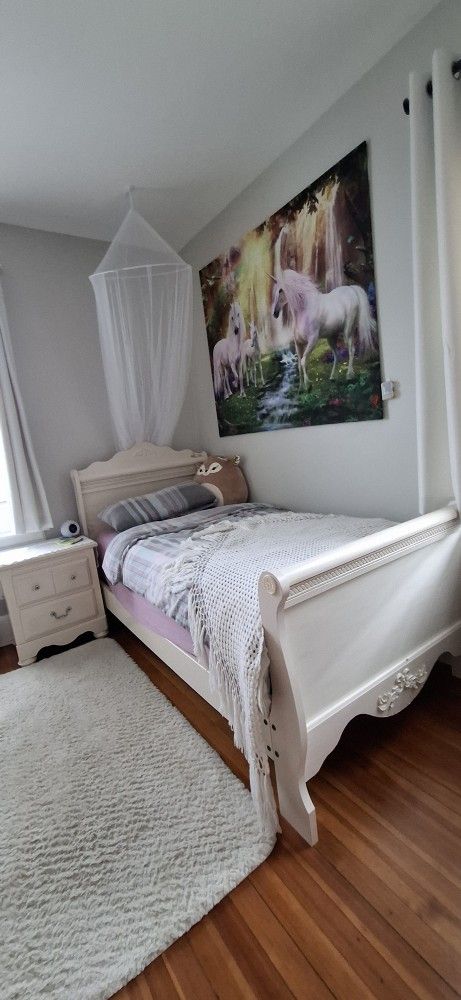Twin Size Bedroom Set