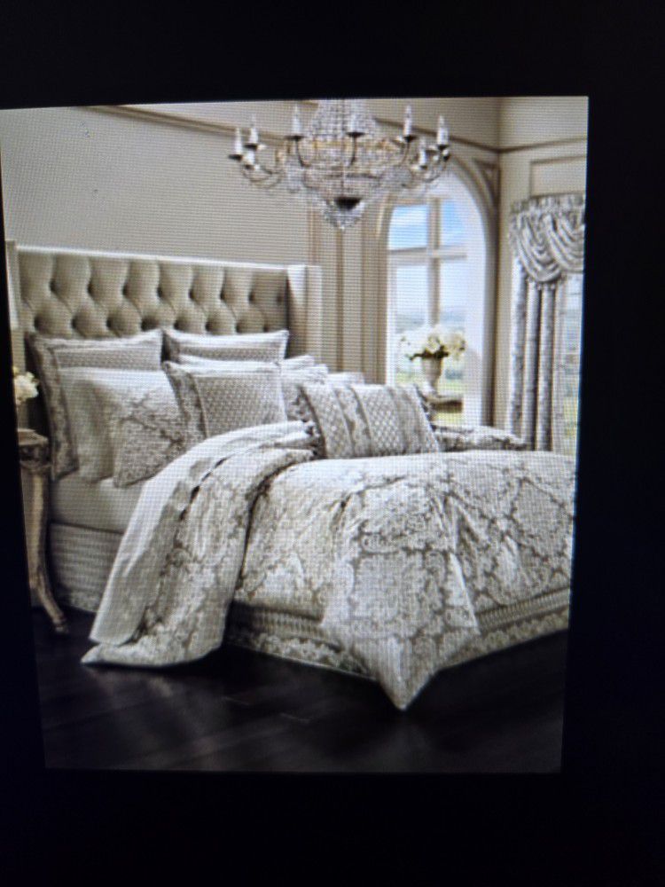 King-size Comforter Set