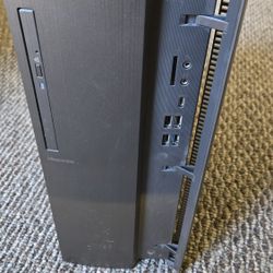 Windows 11 Desktop PC