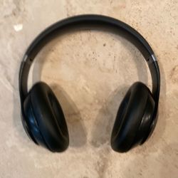 Beats Studio Pro