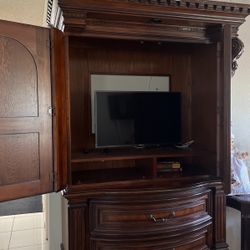 Brown, Big , 2 Cabinet