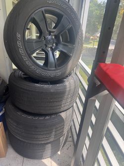Bridgestone Dueler Tires on Black Wheels Set of 4