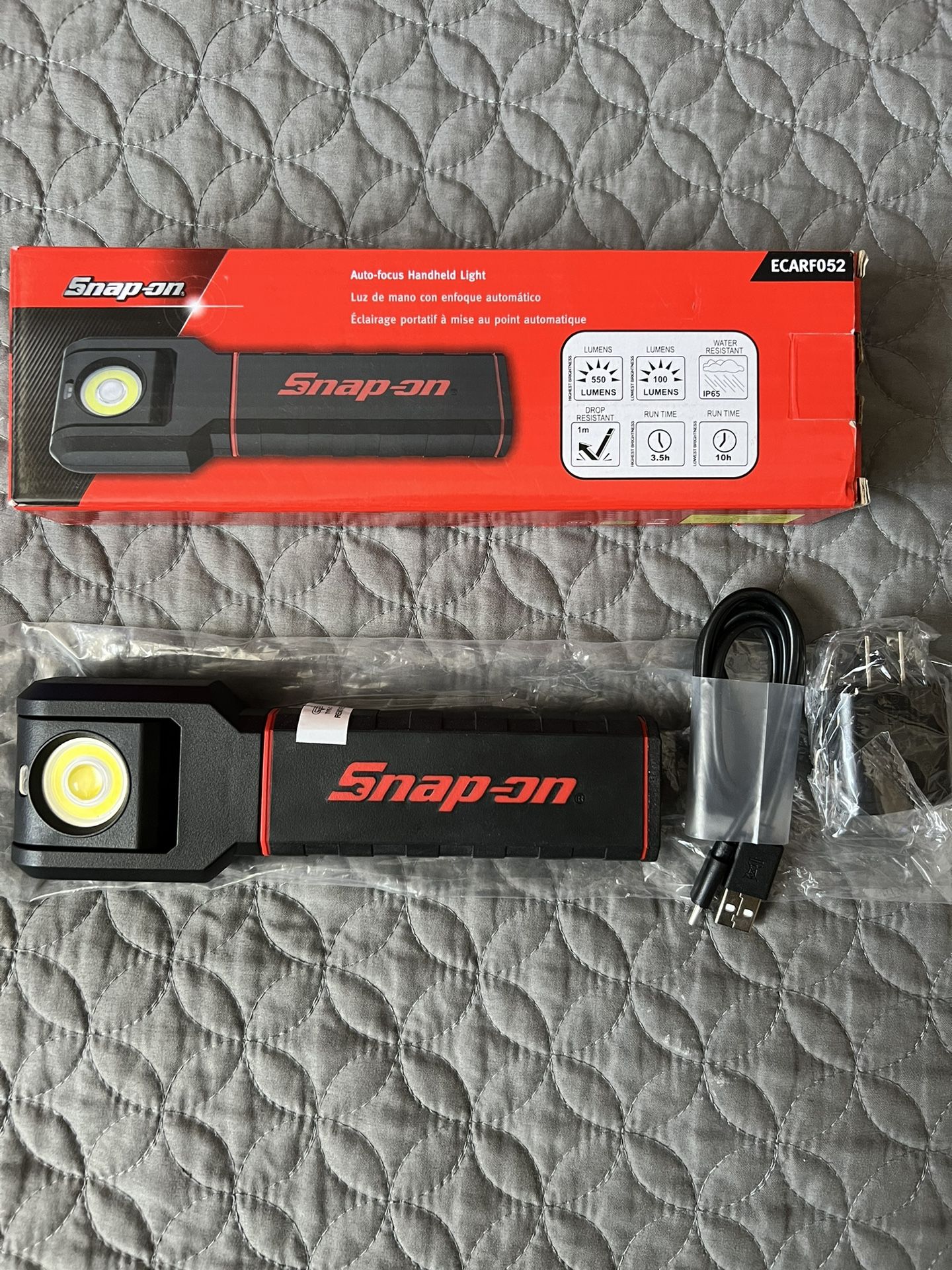 Snap On 550 Lumen Auto-Focus Light
