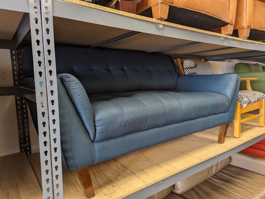 Free Delivery! Blue Tufted Loveseat Couch 