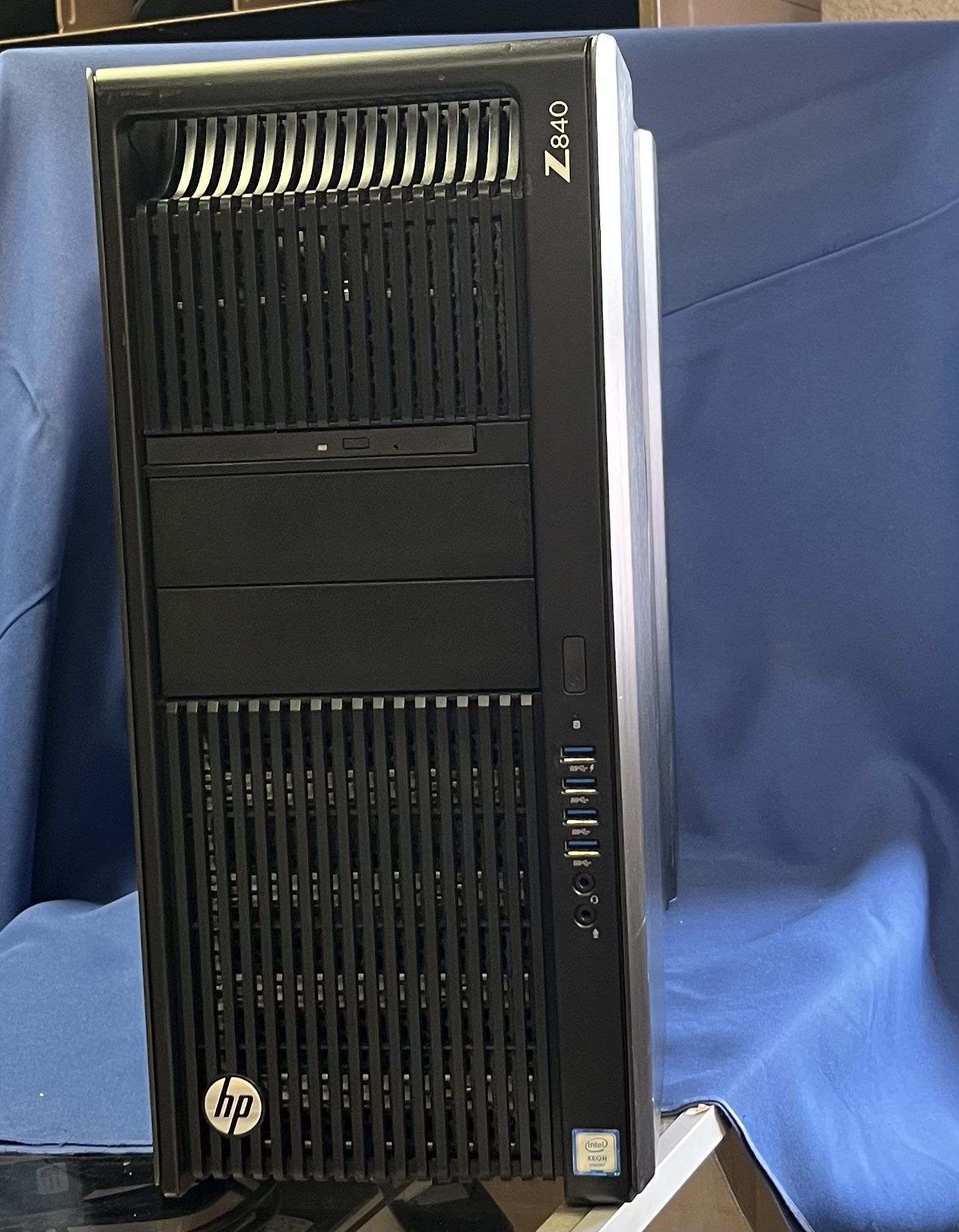 HP 840 Workstation - Dual Xeon 2650 V3 2.4 - 32 Gb - No Ssd