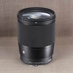 Sigma 16mm f/1.4 DC DN Contemporary Lens for Sony