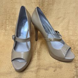 MICHAEL KORS Tan Patent Leather Stilettos Heels Size 9M
