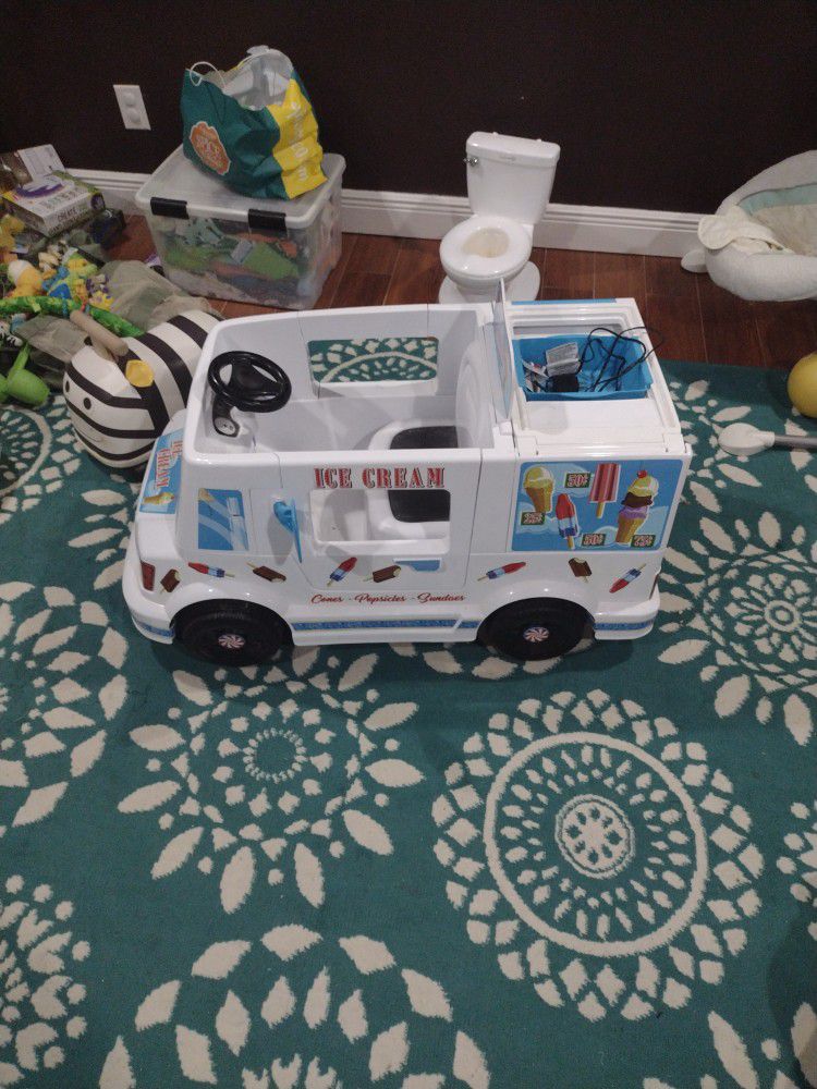 Kids Ride-in Battery Powered Ice Cream Truck