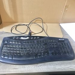 Microsoft Wired USB Keyboard Works Great 