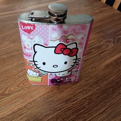 HELLO KITTY HIP FLASK 8.OZ STAINLESS STEEL LOVE HELLO KITTY SANRIO COLLECTIBLE.