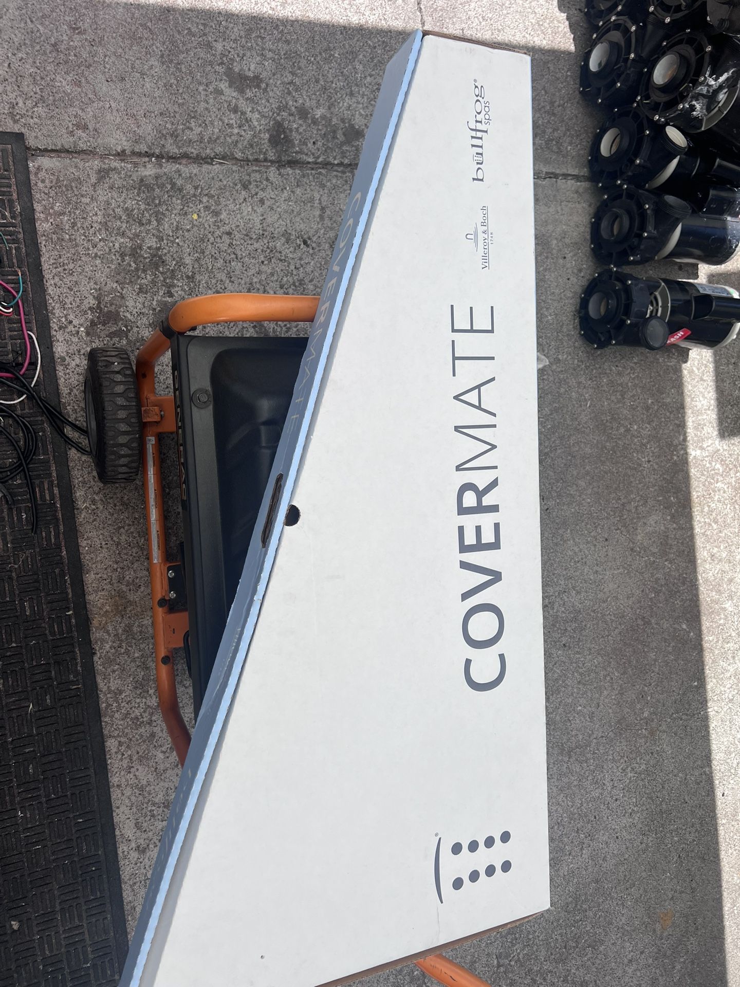 Spa cover lifter (New In Box)