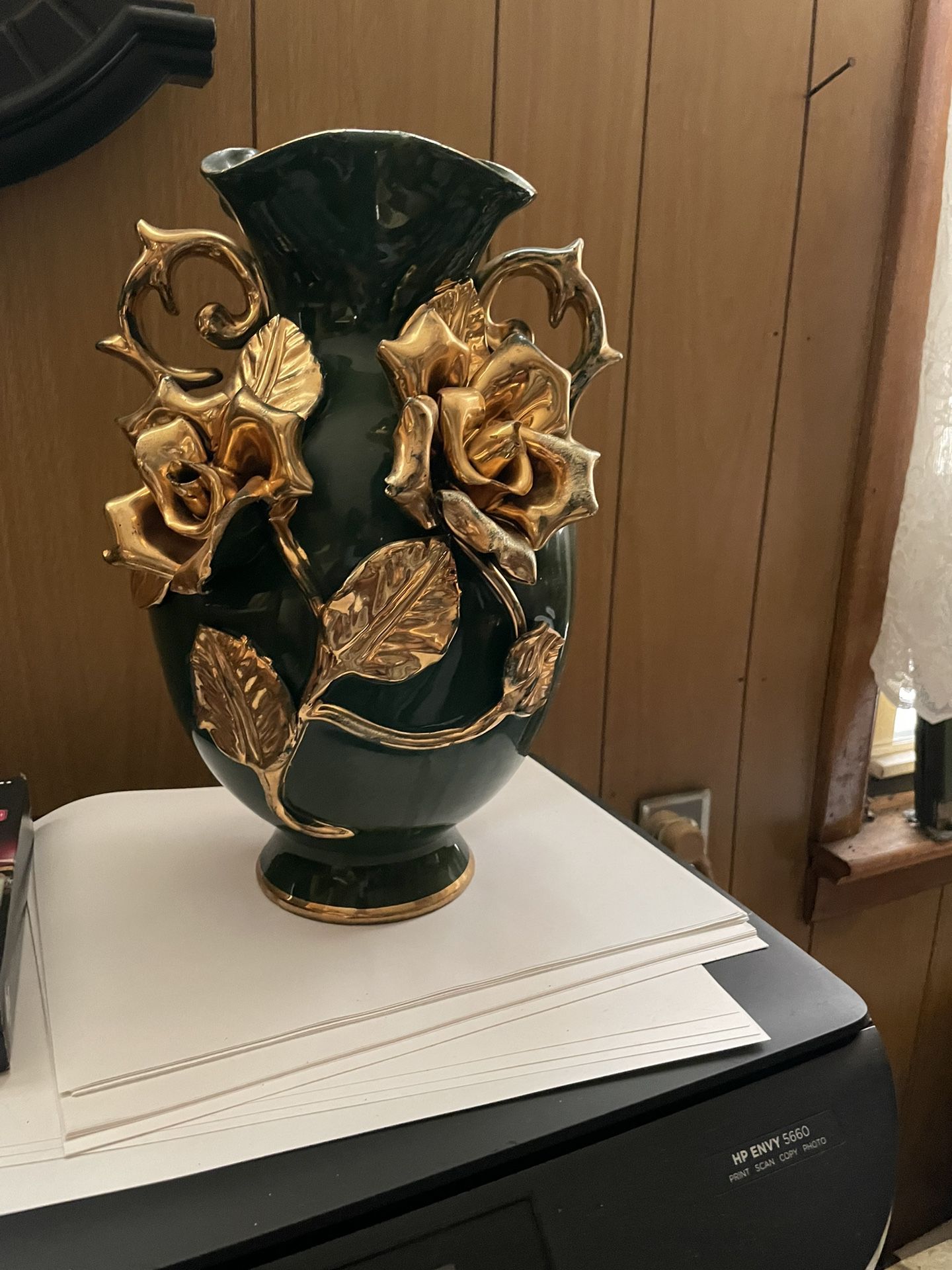 Green flower vase